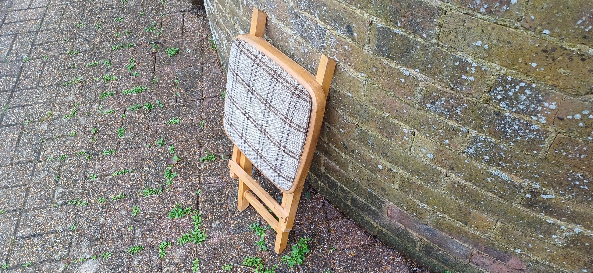 Vintage 80s Folding Upholstered and Cushioned Stool