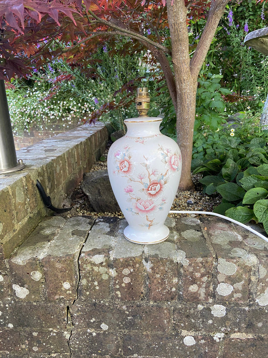 St Michael&#39;s M&S quality ceramic lamp in white with flower rose detail, and gilt edging. VGC but does have crazing to the glaze. Working condition. Vintage table lamp. Made in UK