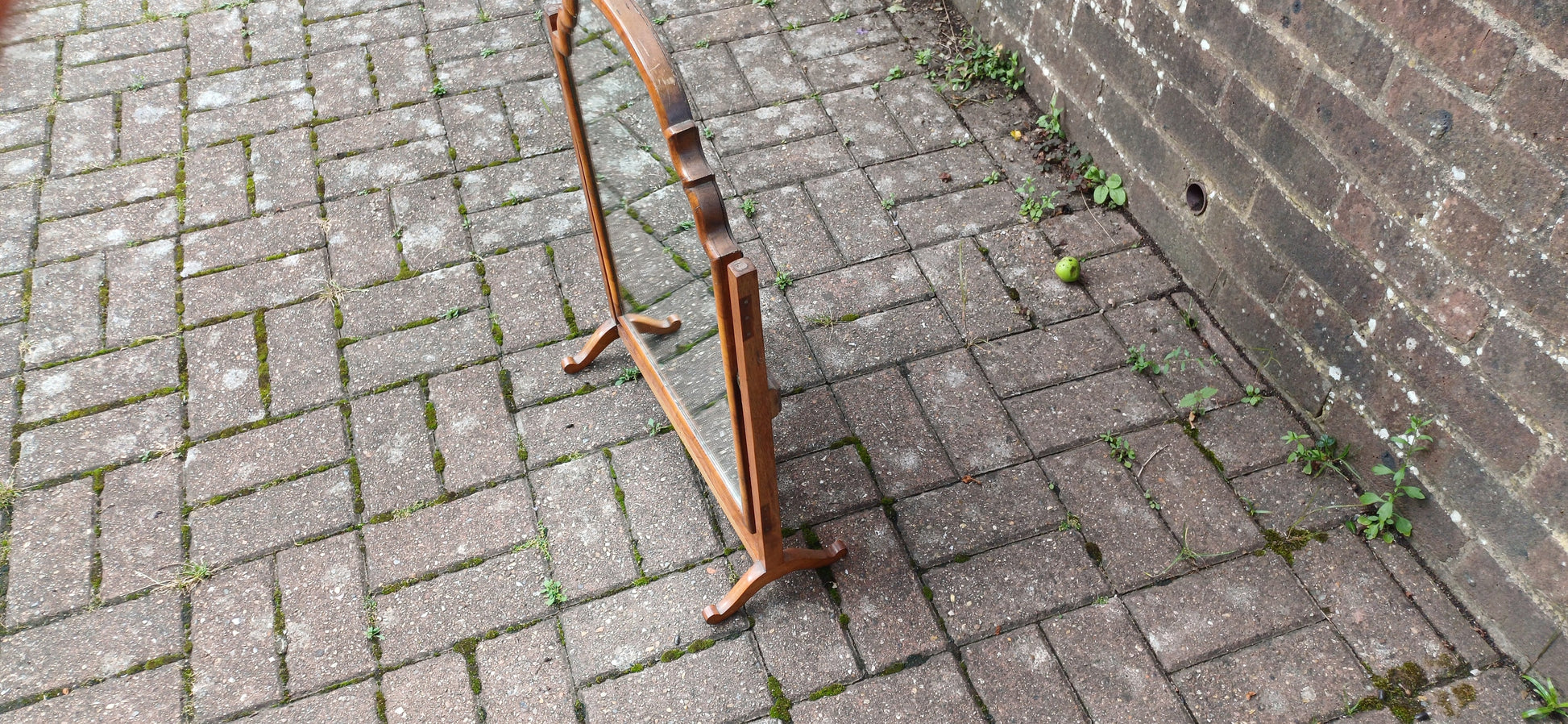 Beautiful Early 20th Century Mahogany Swing Dressing Table Mirror.