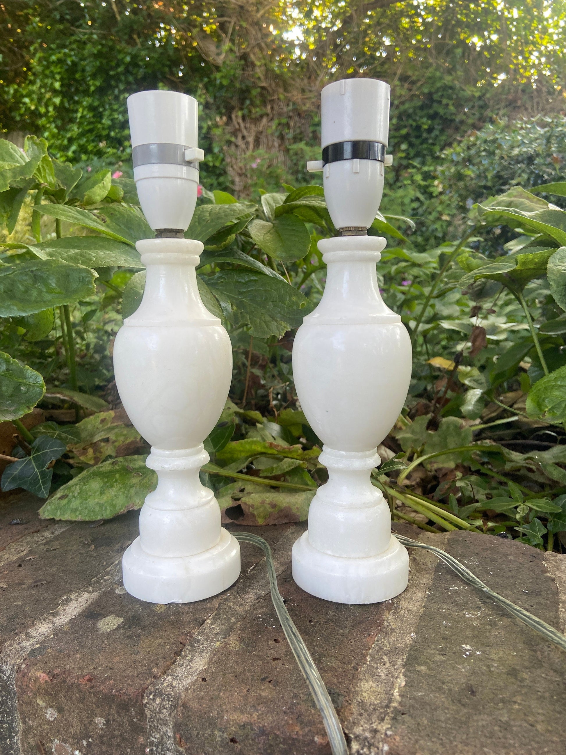 Delightful pair of vintage white onyx (alabaster) vintage table lamps - working condition, perfectly matched, smaller size