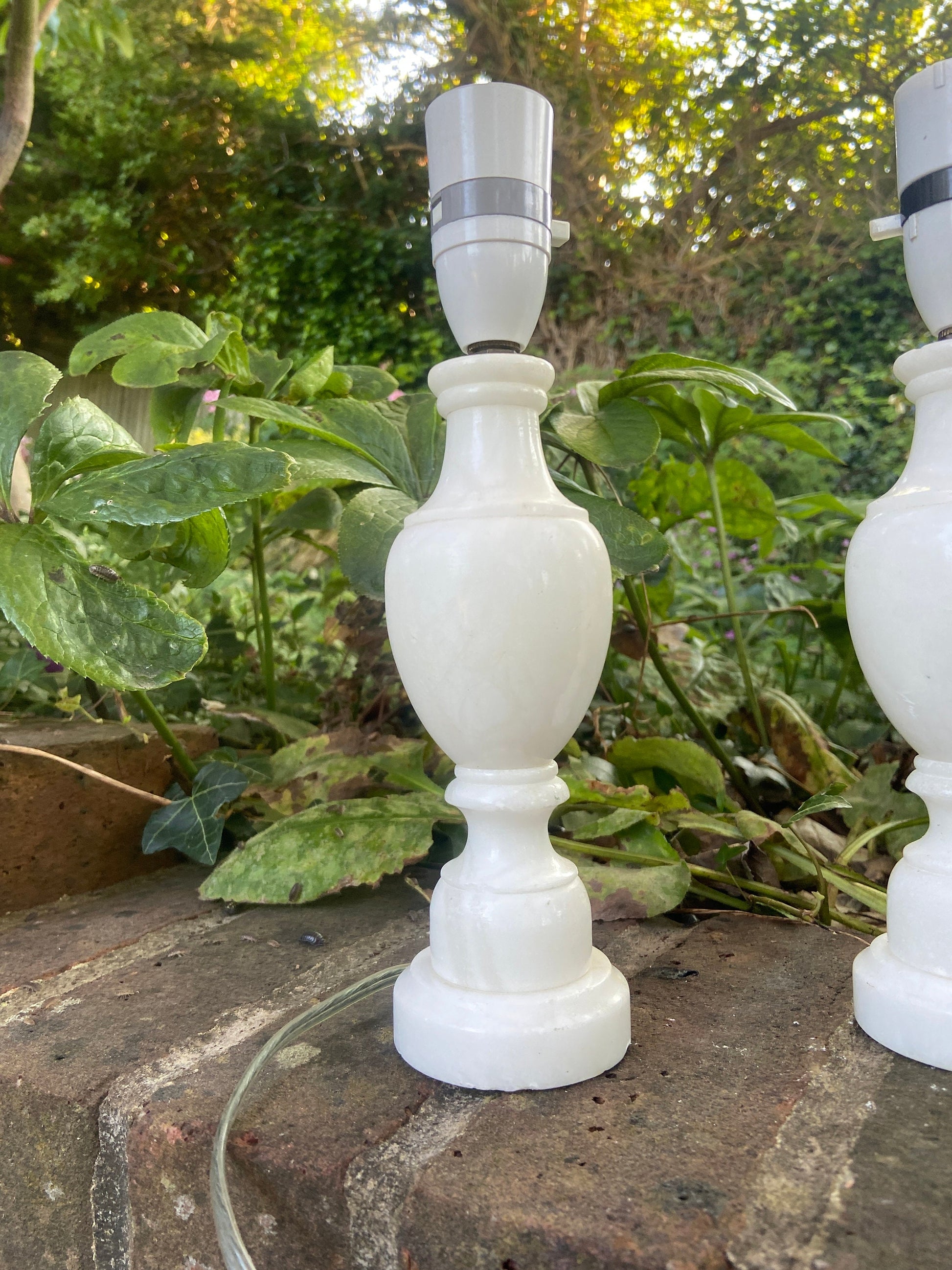 Delightful pair of vintage white onyx (alabaster) vintage table lamps - working condition, perfectly matched, smaller size