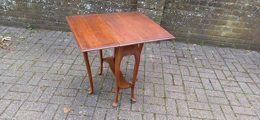Vintage Mahogany early 20th Century Sutherland Table Cabriole Legs Drop Leaf Extending Space Saver.