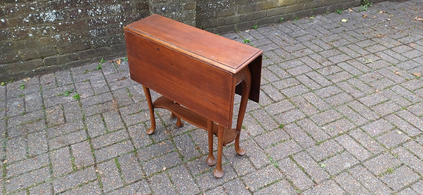 Vintage Mahogany early 20th Century Sutherland Table Cabriole Legs Drop Leaf Extending Space Saver.