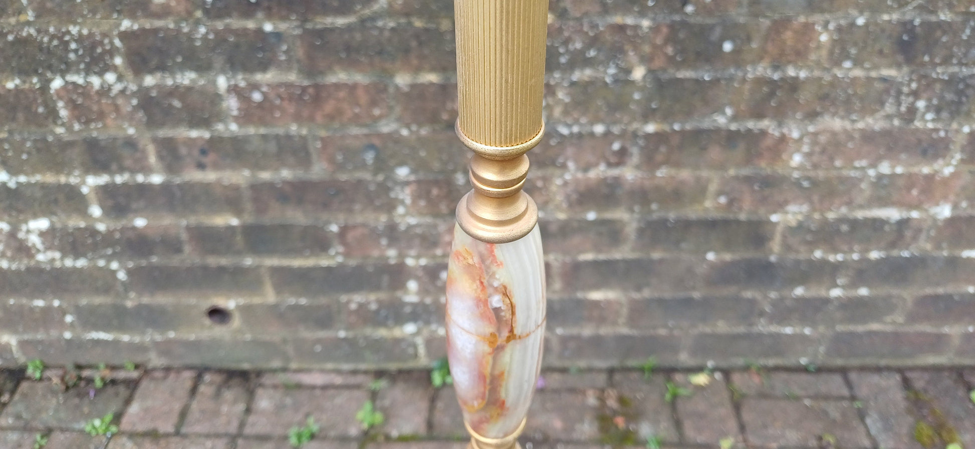 Classic 70s Working Onyx and Gold Standard Lamp.