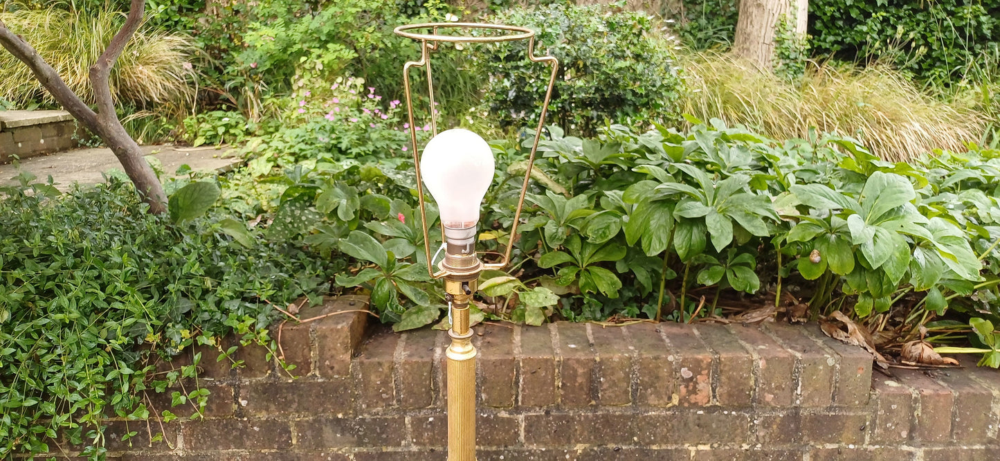 Classic 70s Working Onyx and Gold Standard Lamp.
