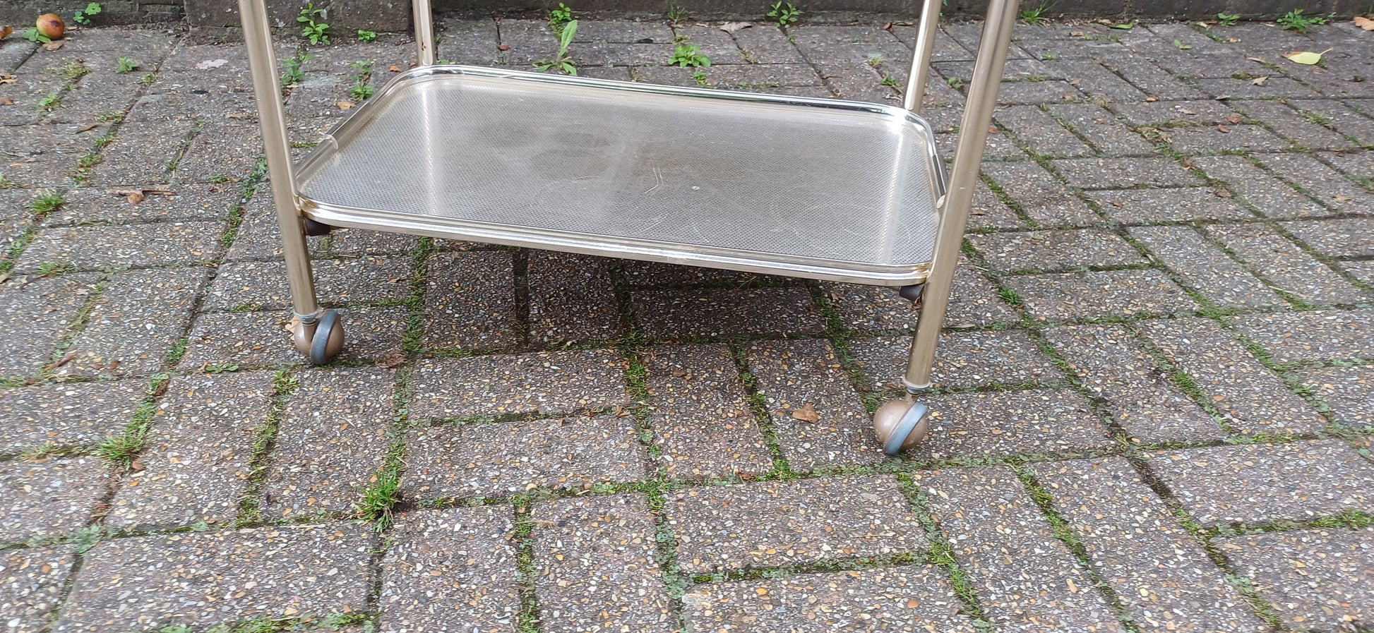 Quirky Vintage Metal Retro 2 Tier Trolley Metal Trays Lift Out Side Table Folding