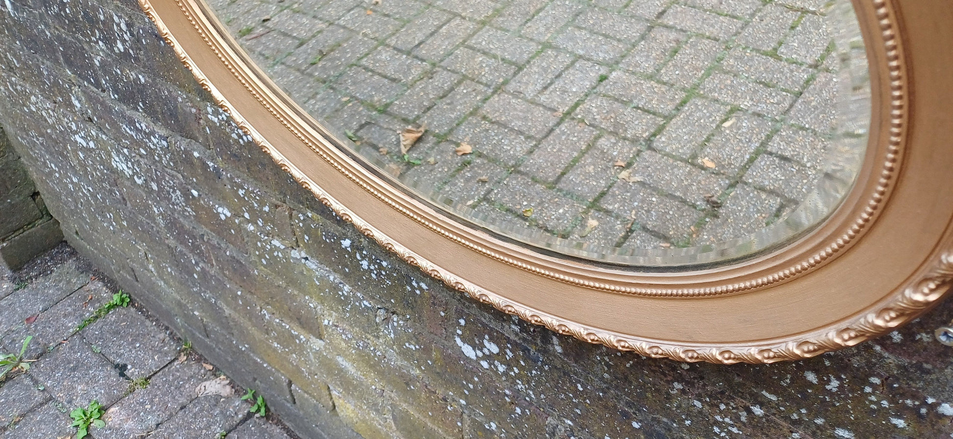 Beautiful Early 2Oth Century Restored Vintage Victorian Oval Gold Decorative Mirror.