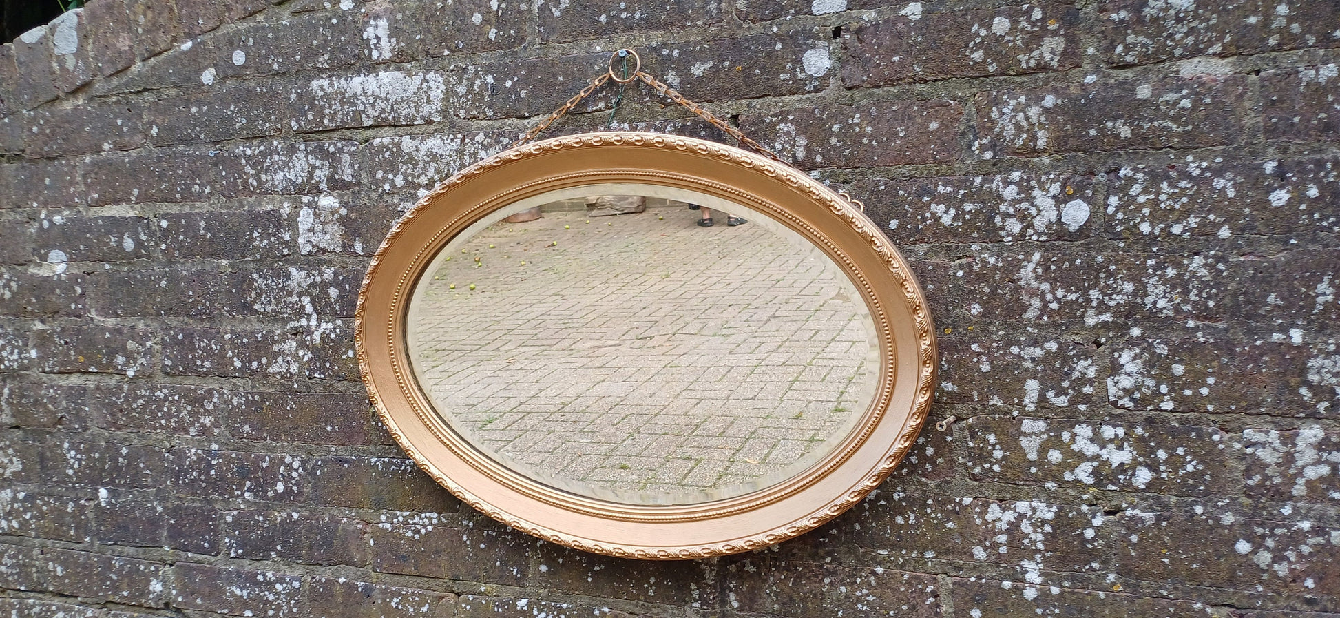 Beautiful Early 2Oth Century Restored Vintage Victorian Oval Gold Decorative Mirror.