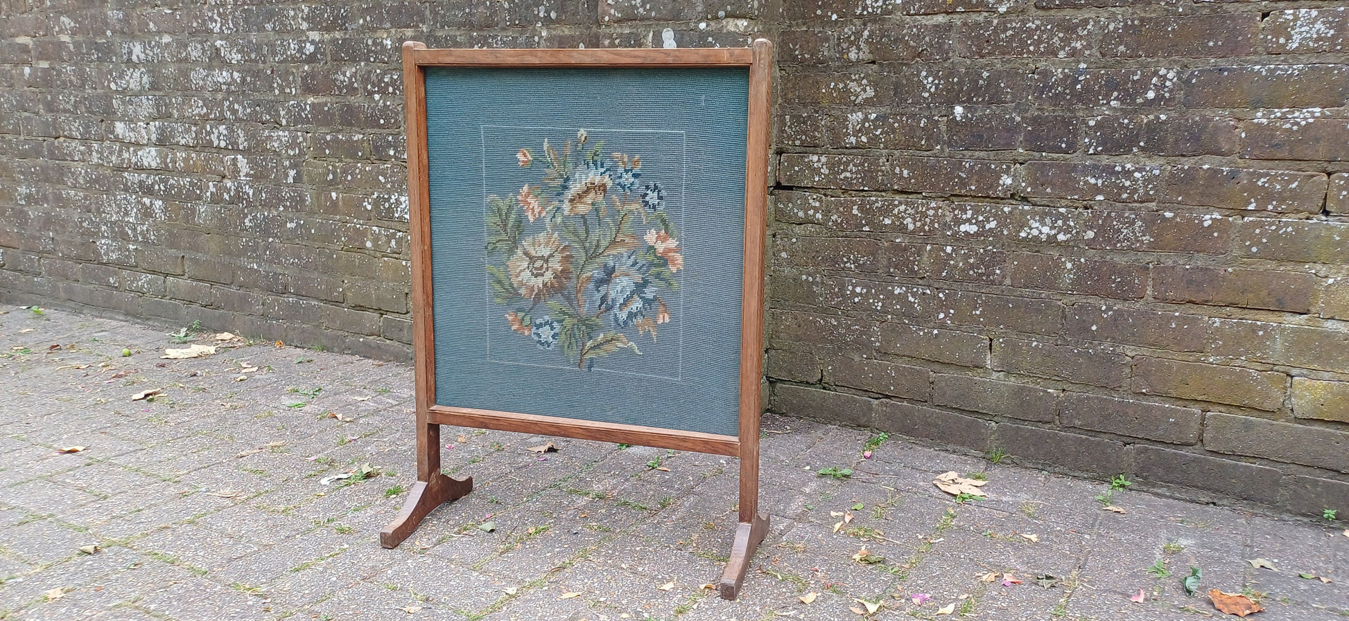 Top Quality Oak Mid 20th Century Fire Screen Flower Floral Still Life