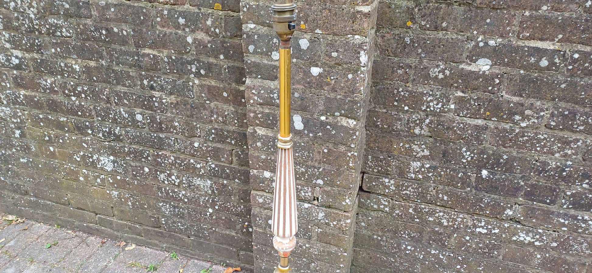 Quirky Retro Vintage Side Wine Table Standard Lamp Atomic Legs