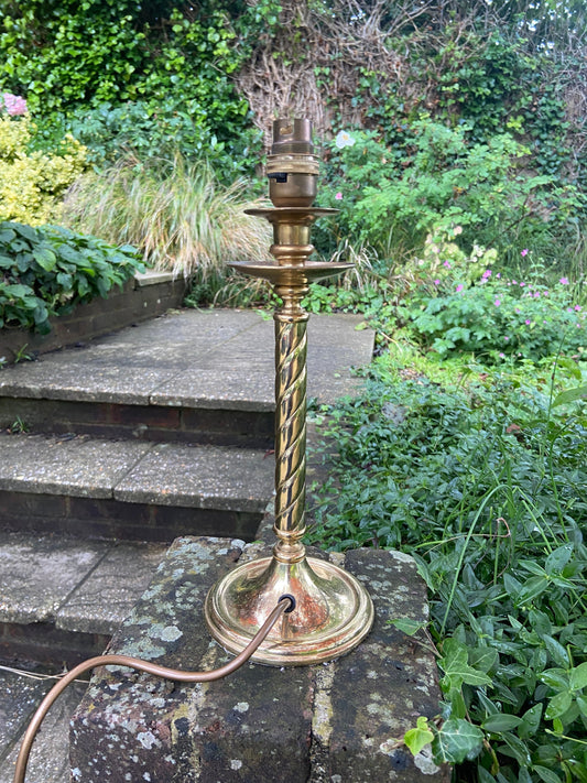 Vintage brass IPRIS candlestick style turned lamp, spiral twist stem, working vintage table lamp