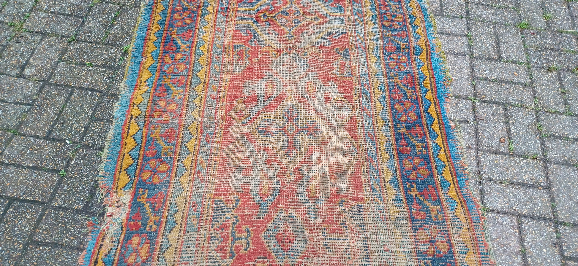 Charming Wool Woollen Bohemian Age Worn Early 20th Century Vintage Rug Runner Beautiful Colours Shabby Chic 404 x 113 cm