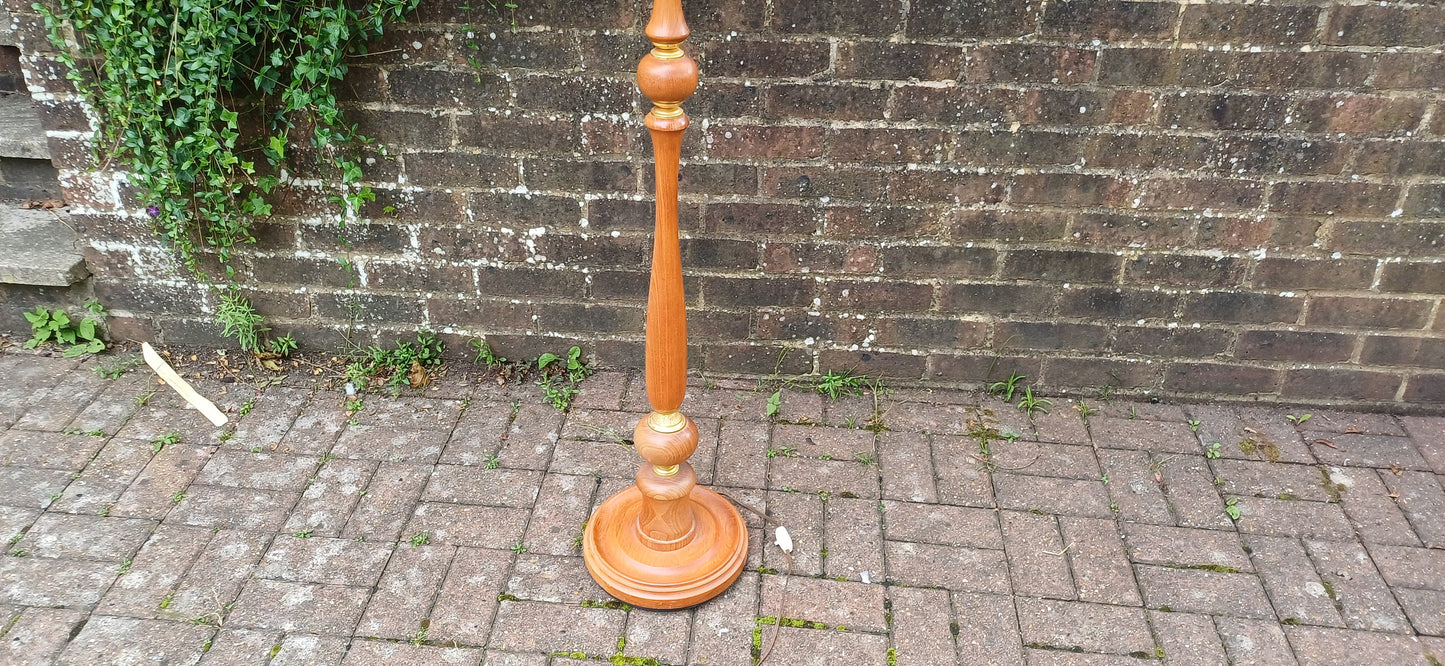 Beautiful Quality 70s Vintage Turned Wood and Brass Standard Lamp and Lampshade Working.