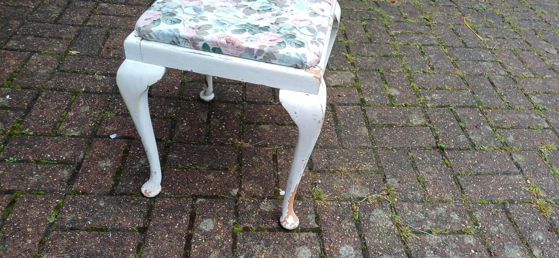 Vintage Retro Painted Shabby Chic Upholstered Stool Lift Out Seat White Flower Floral