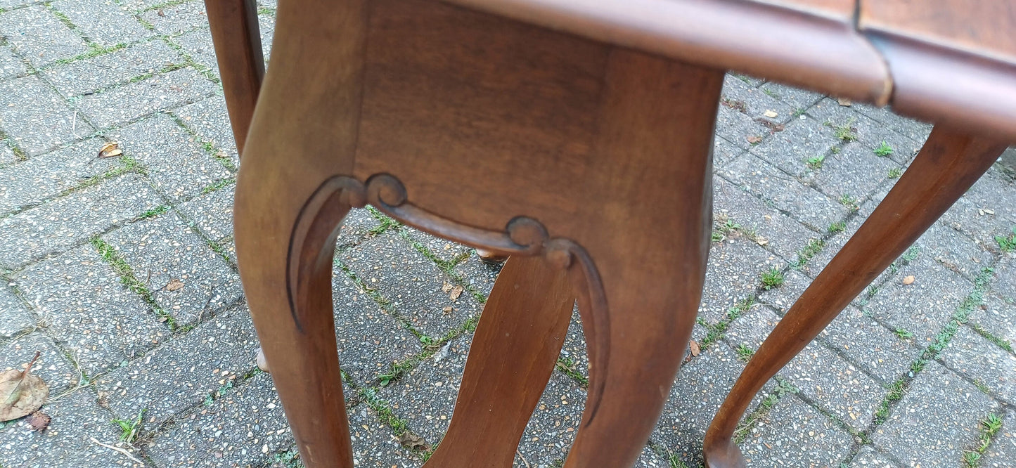 Vintage Mahogany early 20th Century Sutherland Table Cabriole Legs Drop Leaf Extending Space Saver.