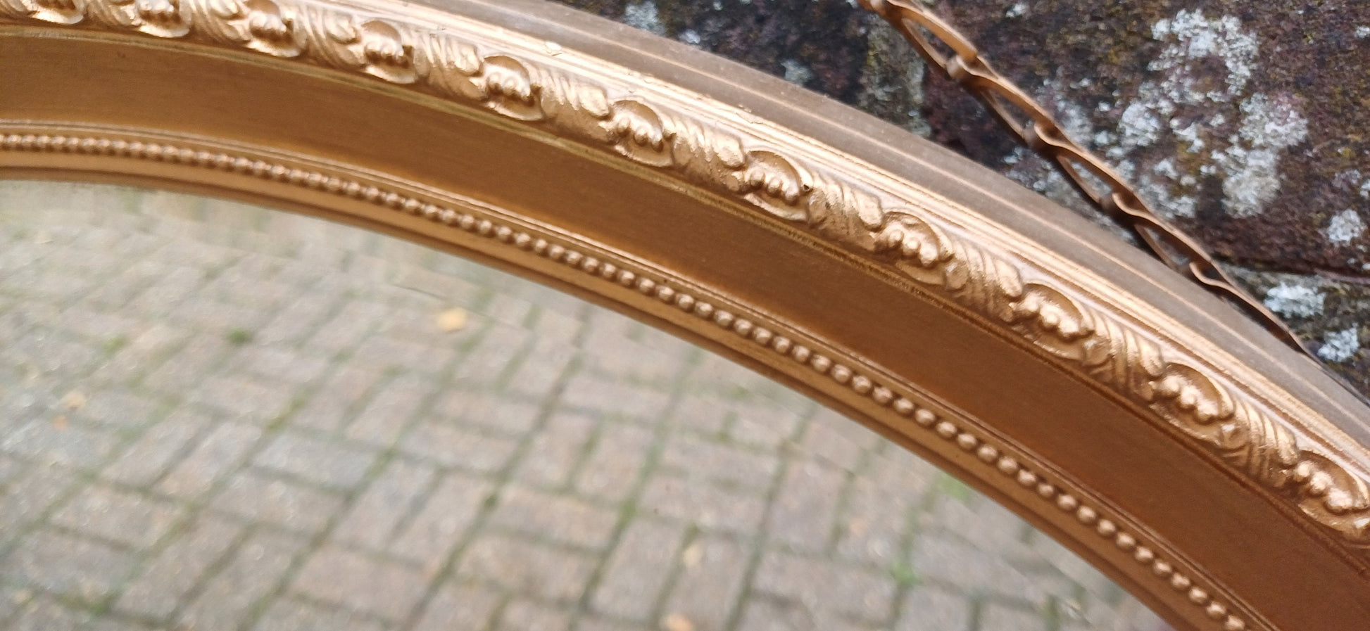 Beautiful Early 2Oth Century Restored Vintage Victorian Oval Gold Decorative Mirror.