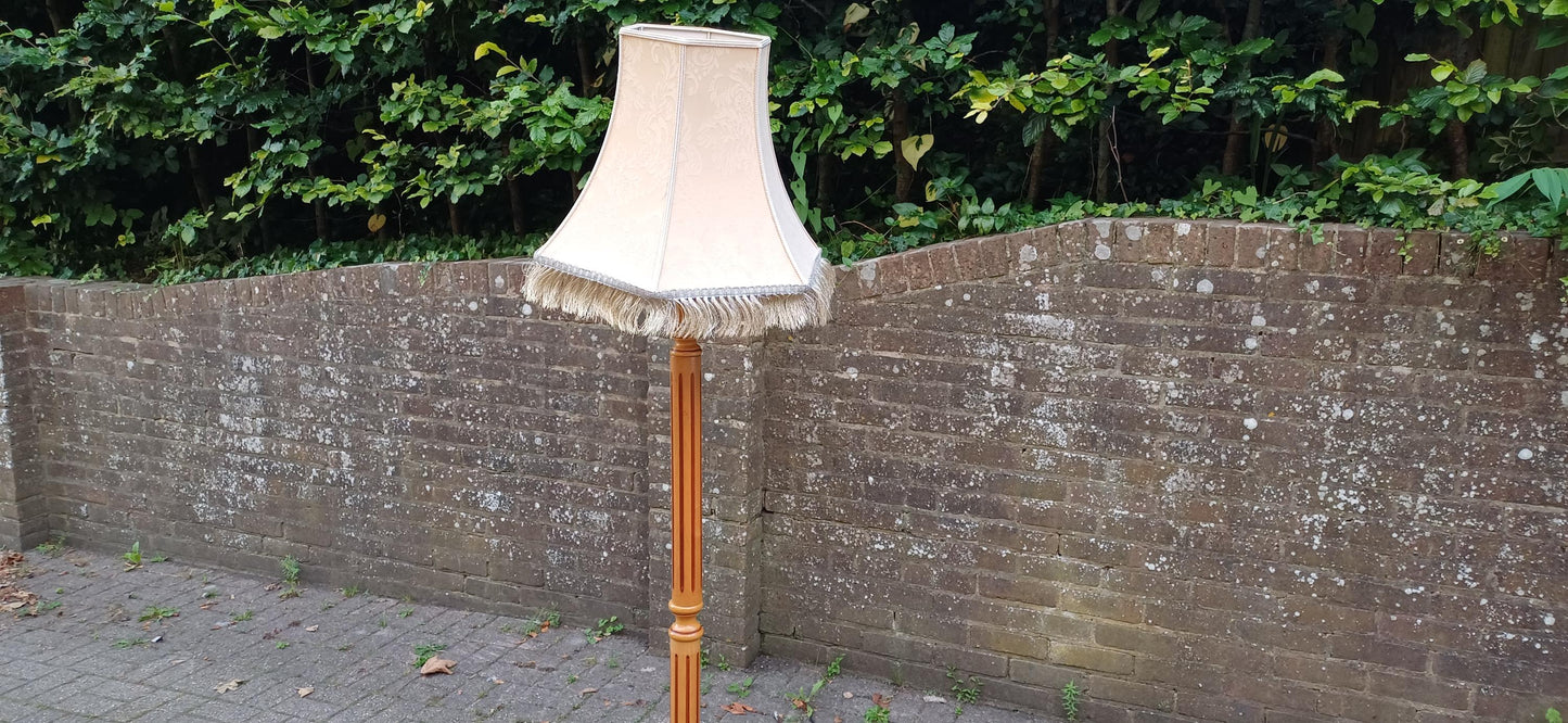 Modern Top Quality Vintage Style Beech Standard Lamp and Genuine Vintage Lampshade in Working Order. Free Hand Delivery England & Wales