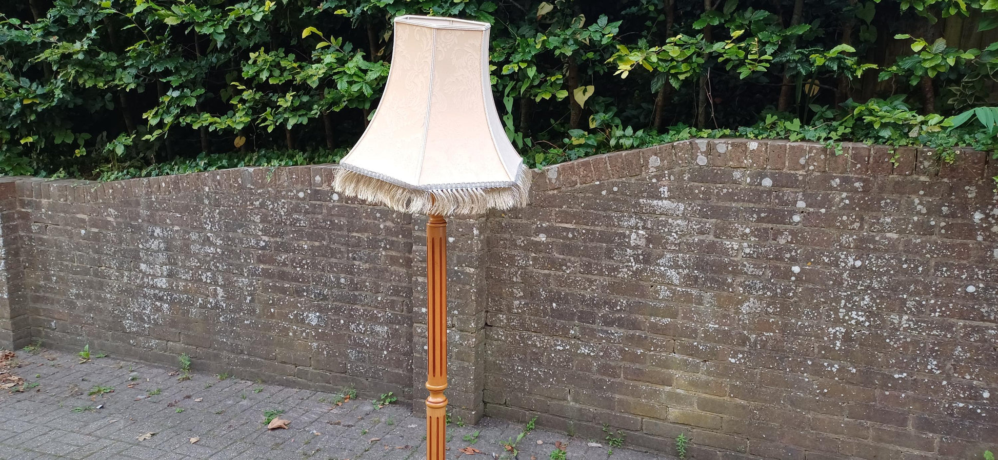Modern Top Quality Vintage Style Beech Standard Lamp and Genuine Vintage Lampshade in Working Order. Free Hand Delivery England & Wales