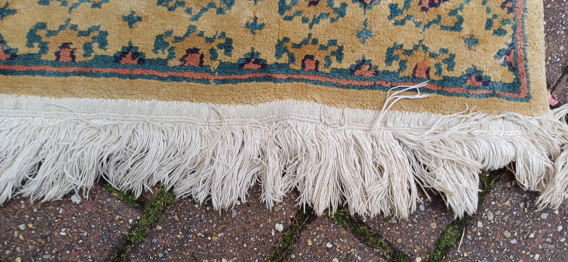 Classic 70s or 80s Decorative Patterned Rug Vintage Wool Woollen Rug Beige Dark Cream 133 x 60 cm
