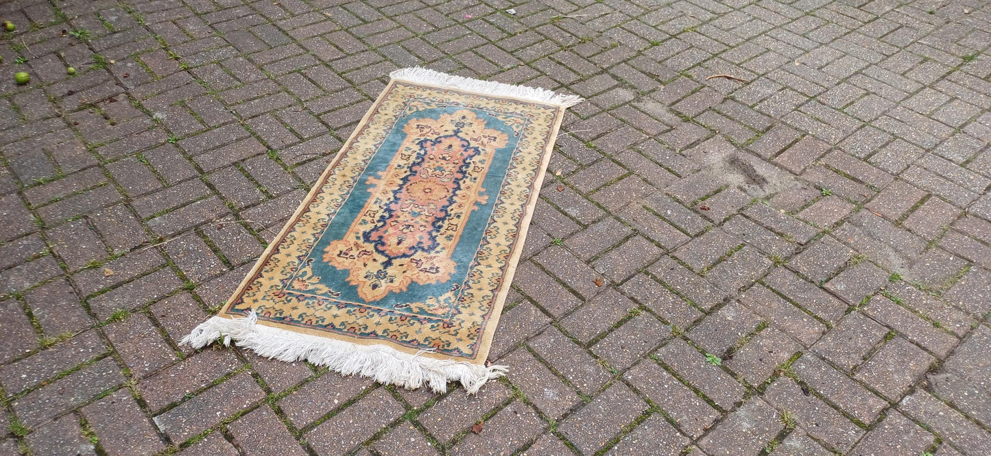 Classic 70s or 80s Decorative Patterned Rug Vintage Wool Woollen Rug Beige Dark Cream 133 x 60 cm