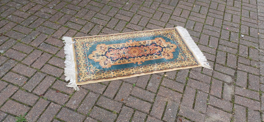 Classic 70s or 80s Decorative Patterned Rug Vintage Wool Woollen Rug Beige Dark Cream 133 x 60 cm