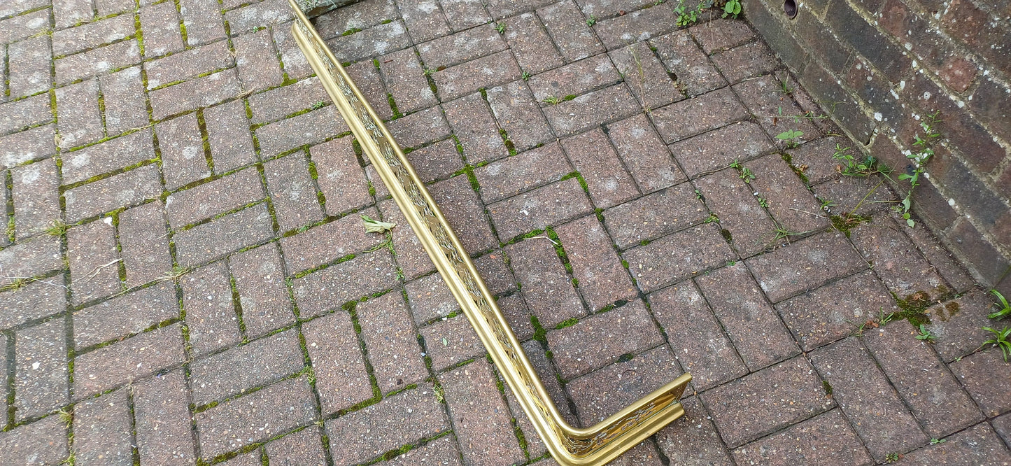 Superb Vintage Victorian Brass Fireplace Fender Guard in Excellent Condition