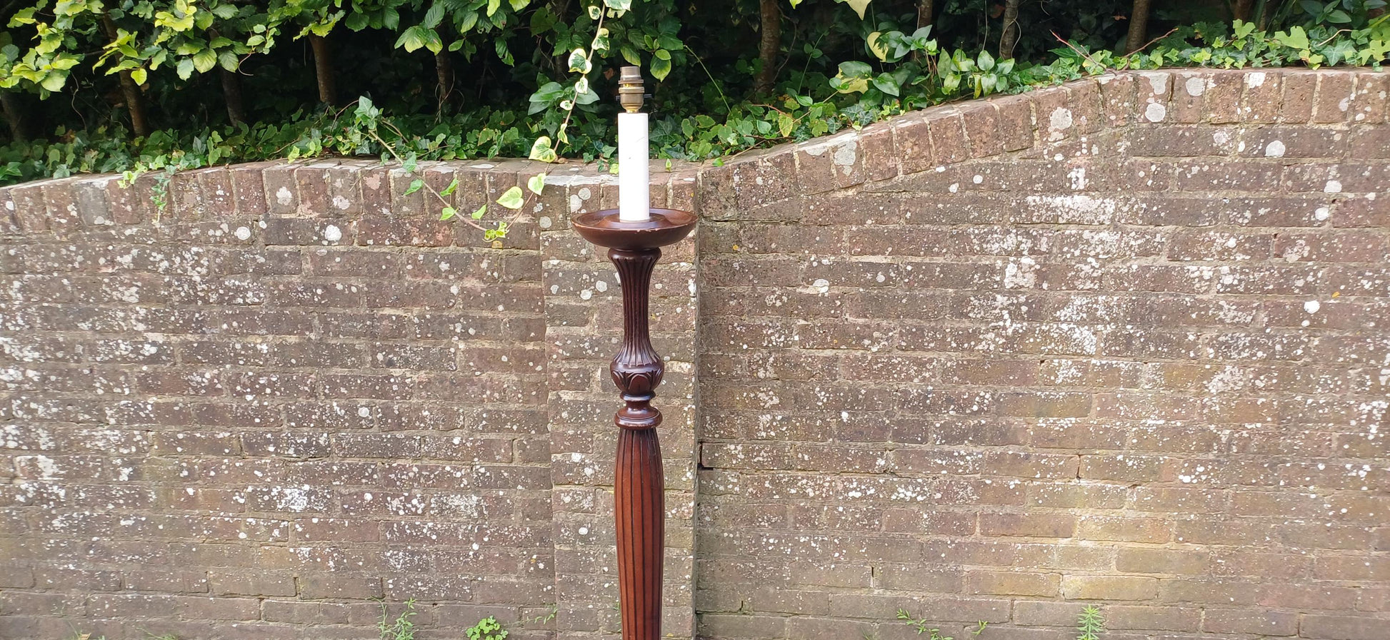 Quality Vintage Mahogany Carved and Fluted Standard Lamp Working. Victorian Style.