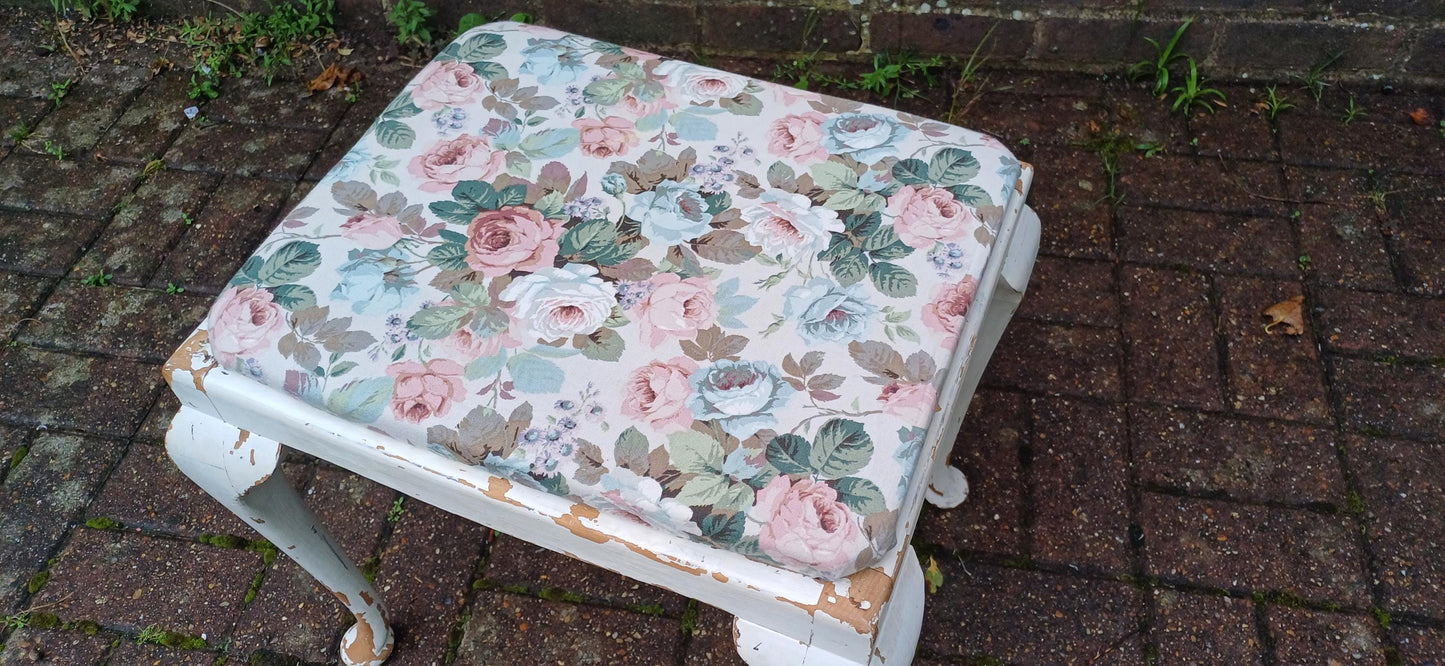 Vintage Retro Painted Shabby Chic Upholstered Stool Lift Out Seat White Flower Floral