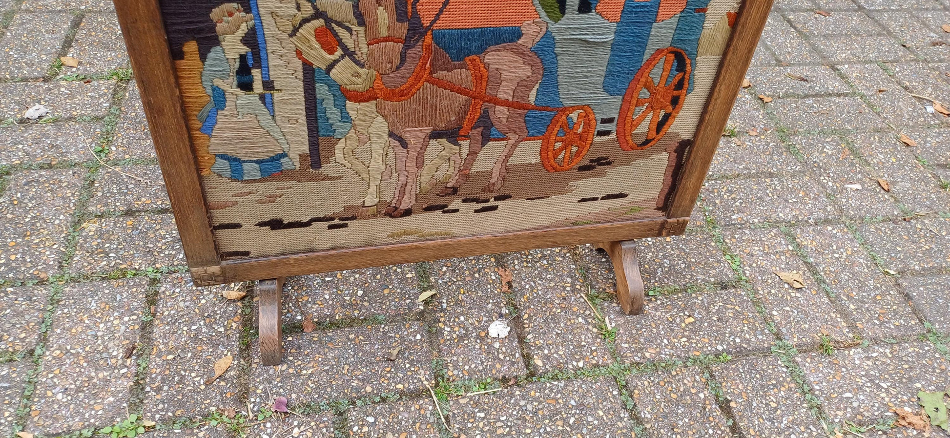Vintage 1920s Stripped Oak Fire Screen Guard Stage Coach Charles Dickens Red Lion Pub