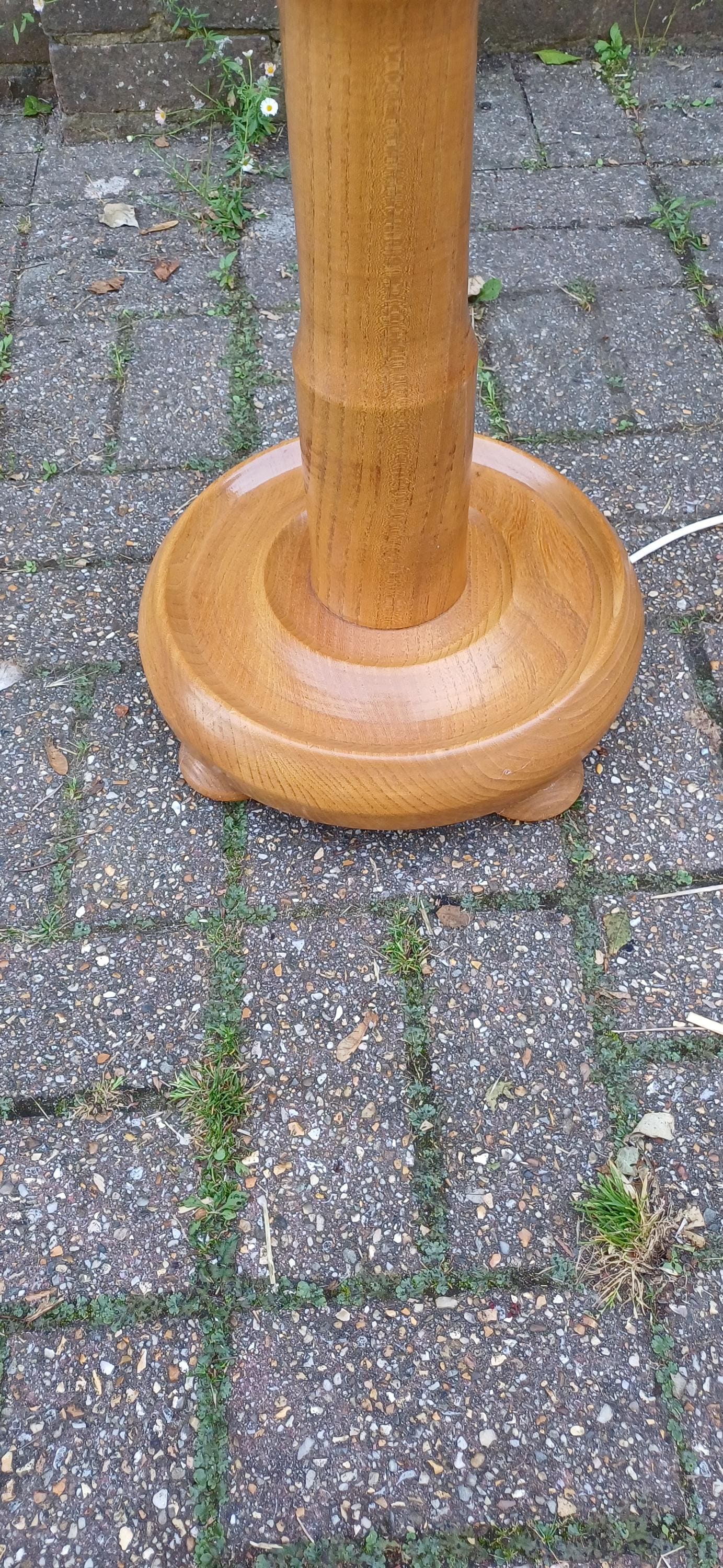 Chunky Yet Elegant Turned Elm Standard Lamp Ercol Style in Great Condition and Working. Free Hand Delivery.