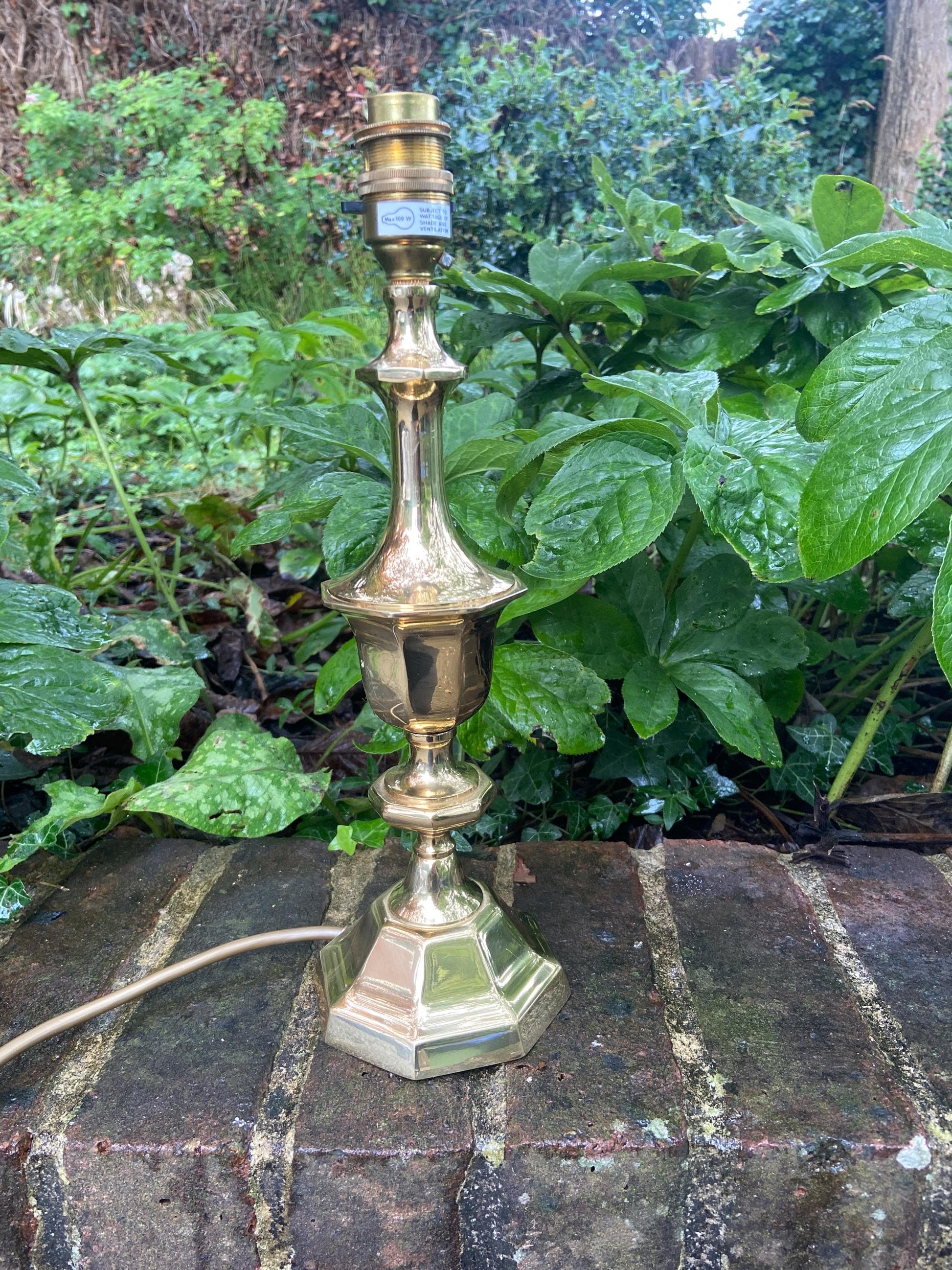 Classic Brass Vintage Table Lamp - VGC and working