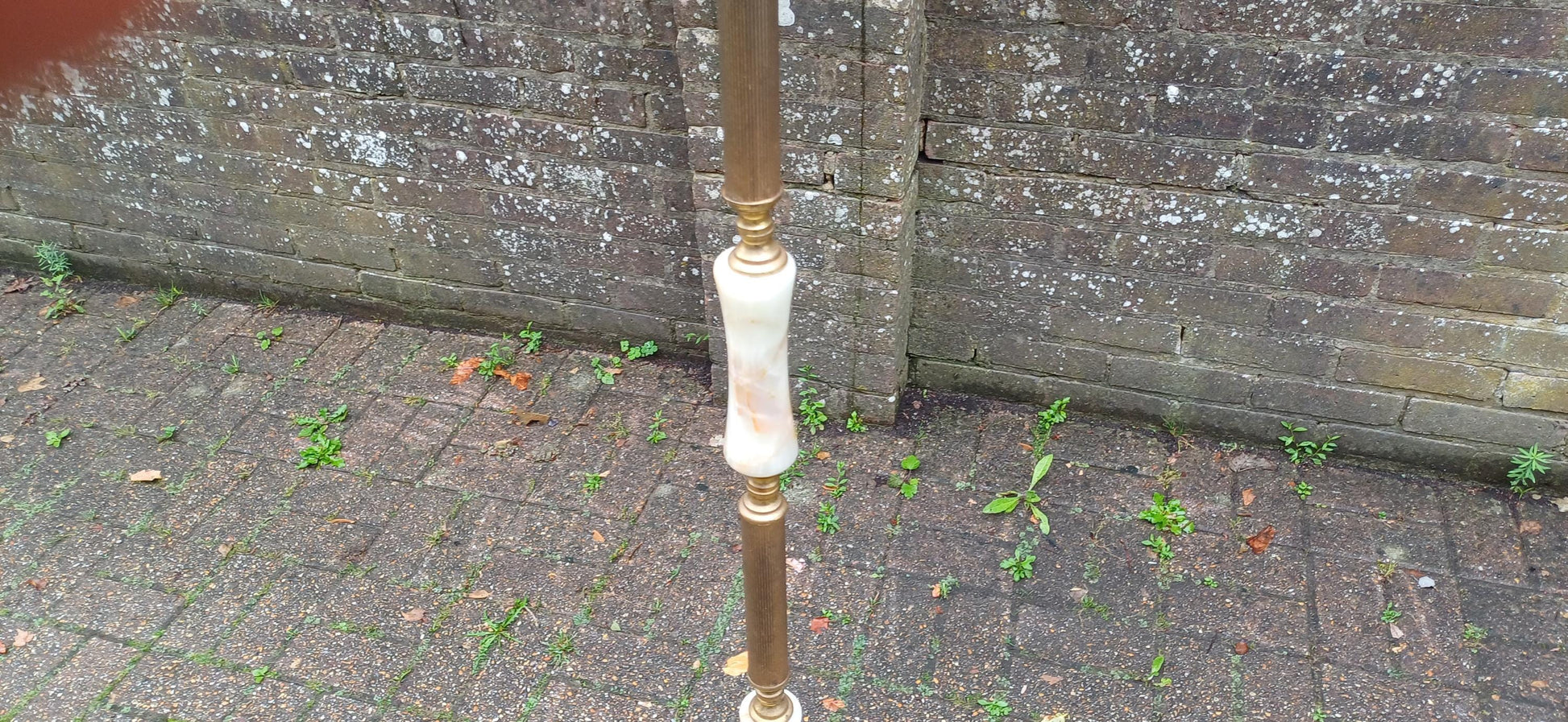 Kitsch Vintage 60s or 70s Retro Marble and Brass Standard Lamp Working.