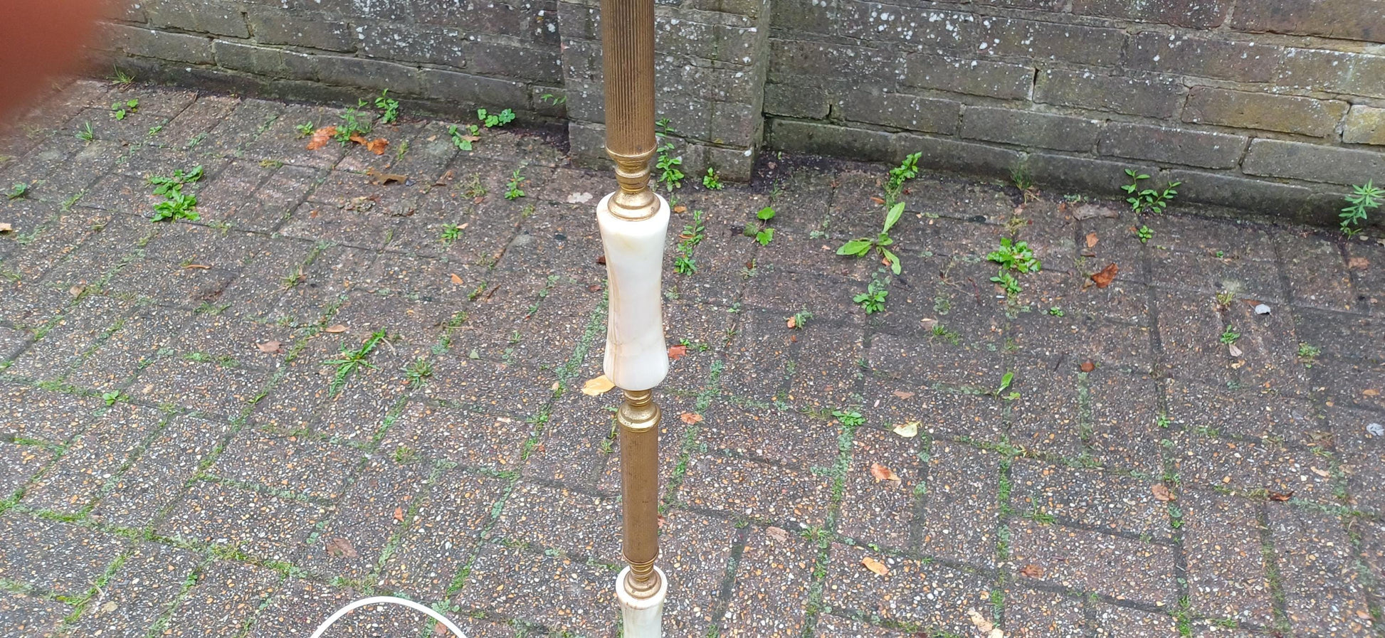 Kitsch Vintage 60s or 70s Retro Marble and Brass Standard Lamp Working.