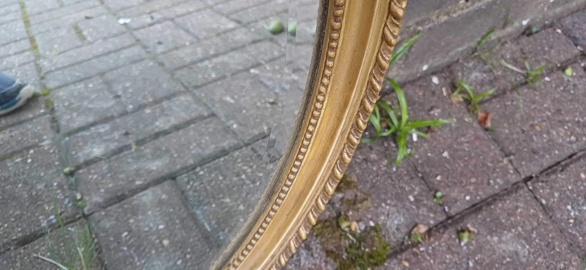 Vintage Late Victorian Gold Gilt Oval Decorative Wall Mirror Ornate Top Decoration