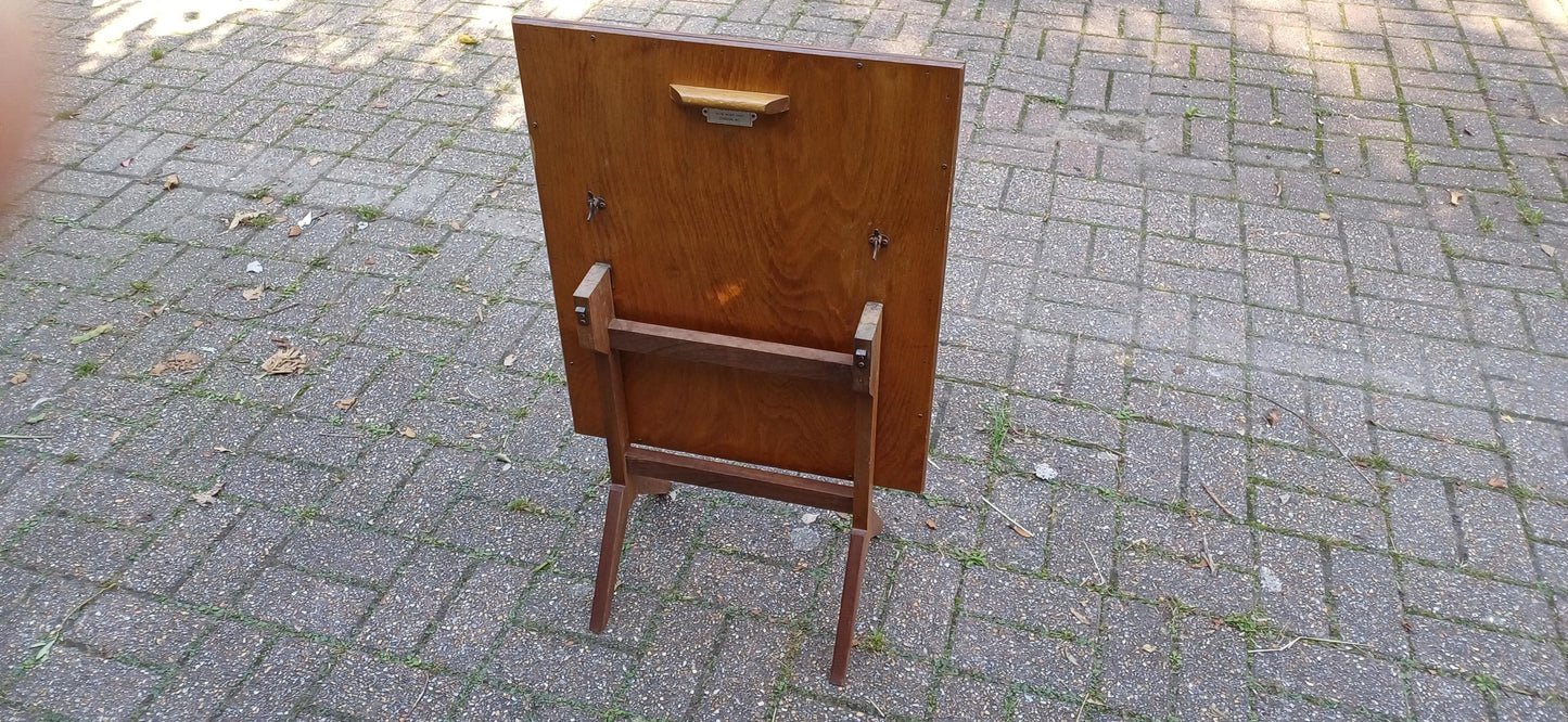 Retro Vintage Mid-Century Folding Fire Screen Guard or Folding Coffee Table with Still Life Tapestry Glazed.