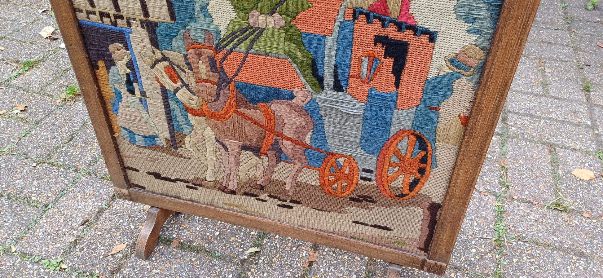 Vintage 1920s Stripped Oak Fire Screen Guard Stage Coach Charles Dickens Red Lion Pub