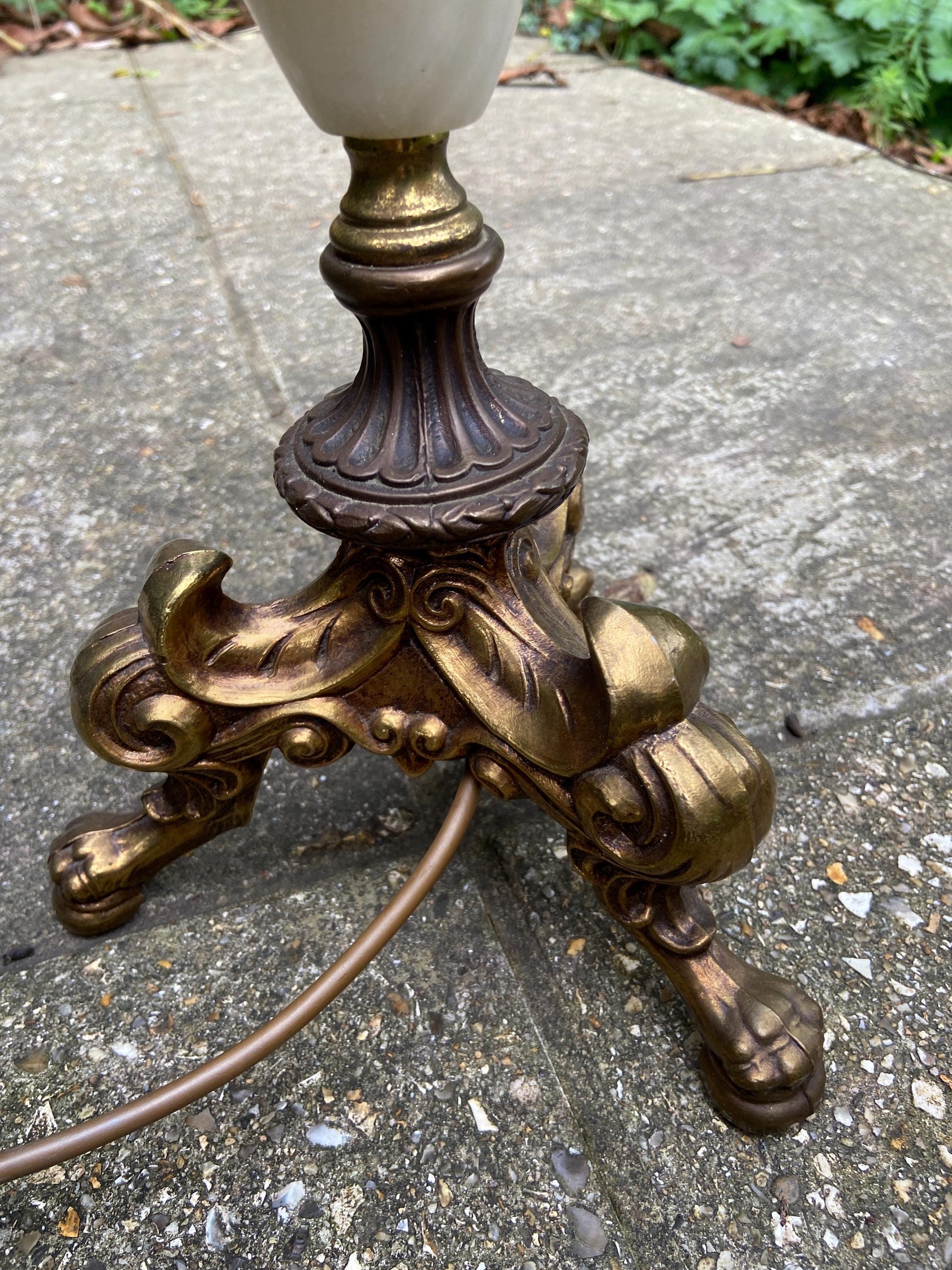 Very tall and attractive vintage onyx and metal table lamp, or floor lamp - 70cm tall