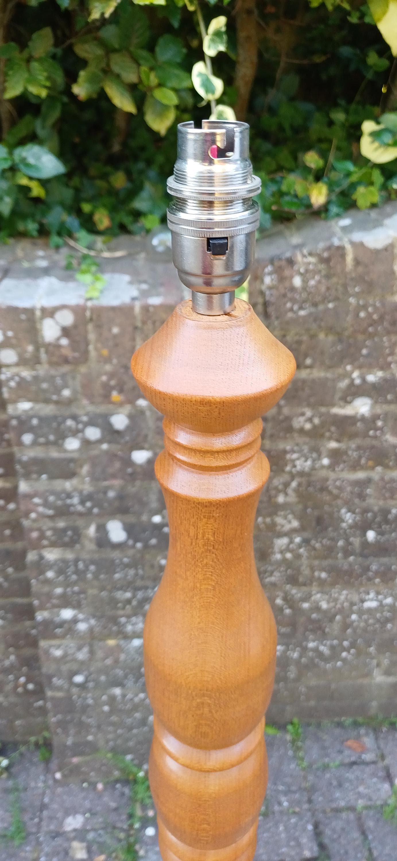 Chunky Yet Elegant Turned Elm Standard Lamp Ercol Style in Great Condition and Working. Free Hand Delivery.