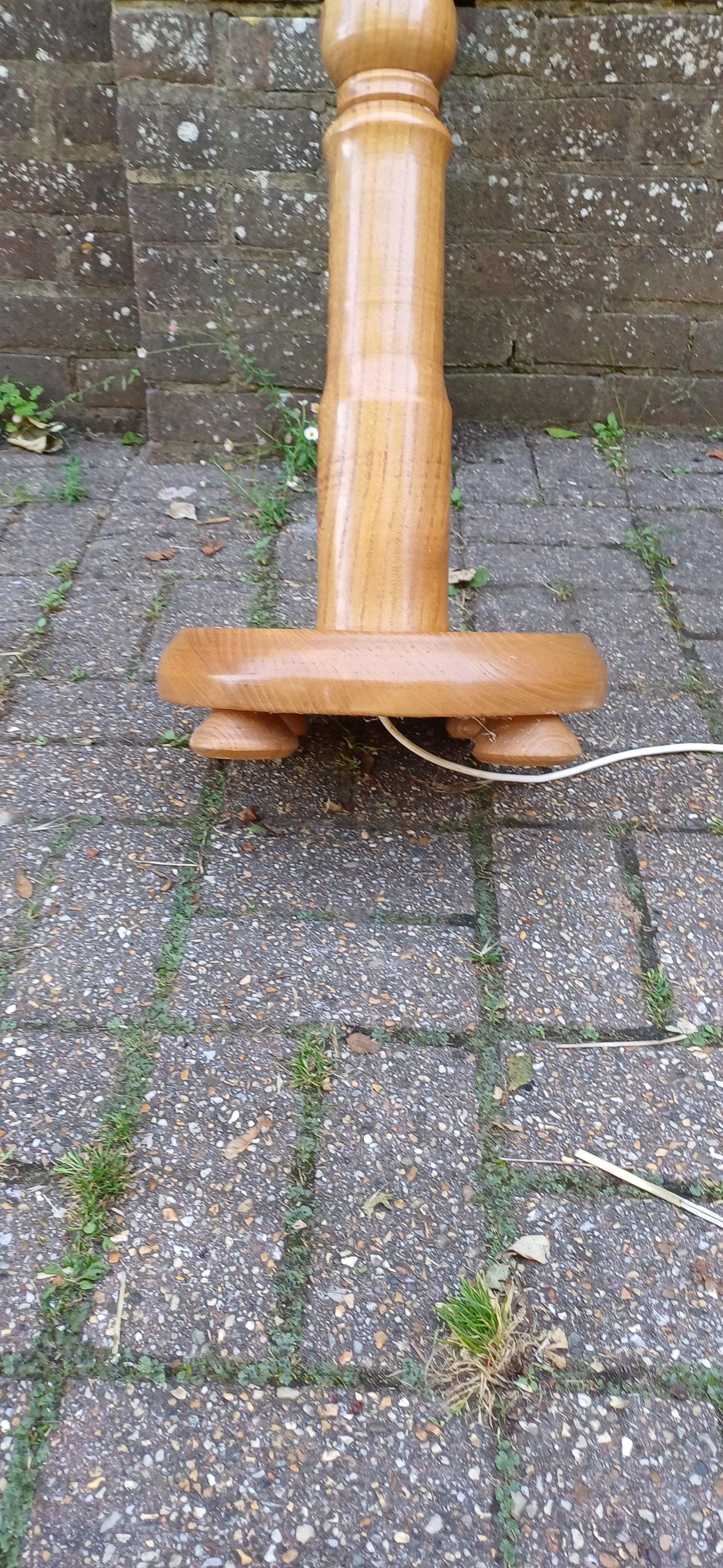 Chunky Yet Elegant Turned Elm Standard Lamp Ercol Style in Great Condition and Working. Free Hand Delivery.