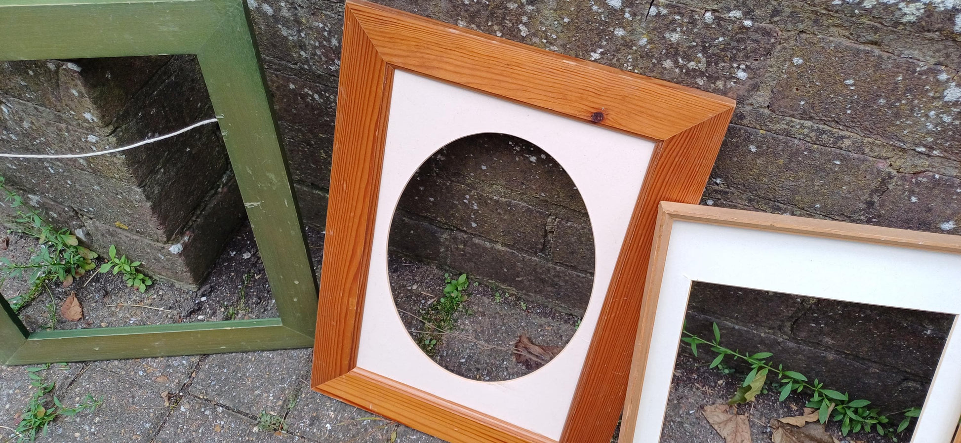Collection of Wooden Vintage Pictures Picture Frames Framing Frame Photo Photograph Artist Upcycling Project.