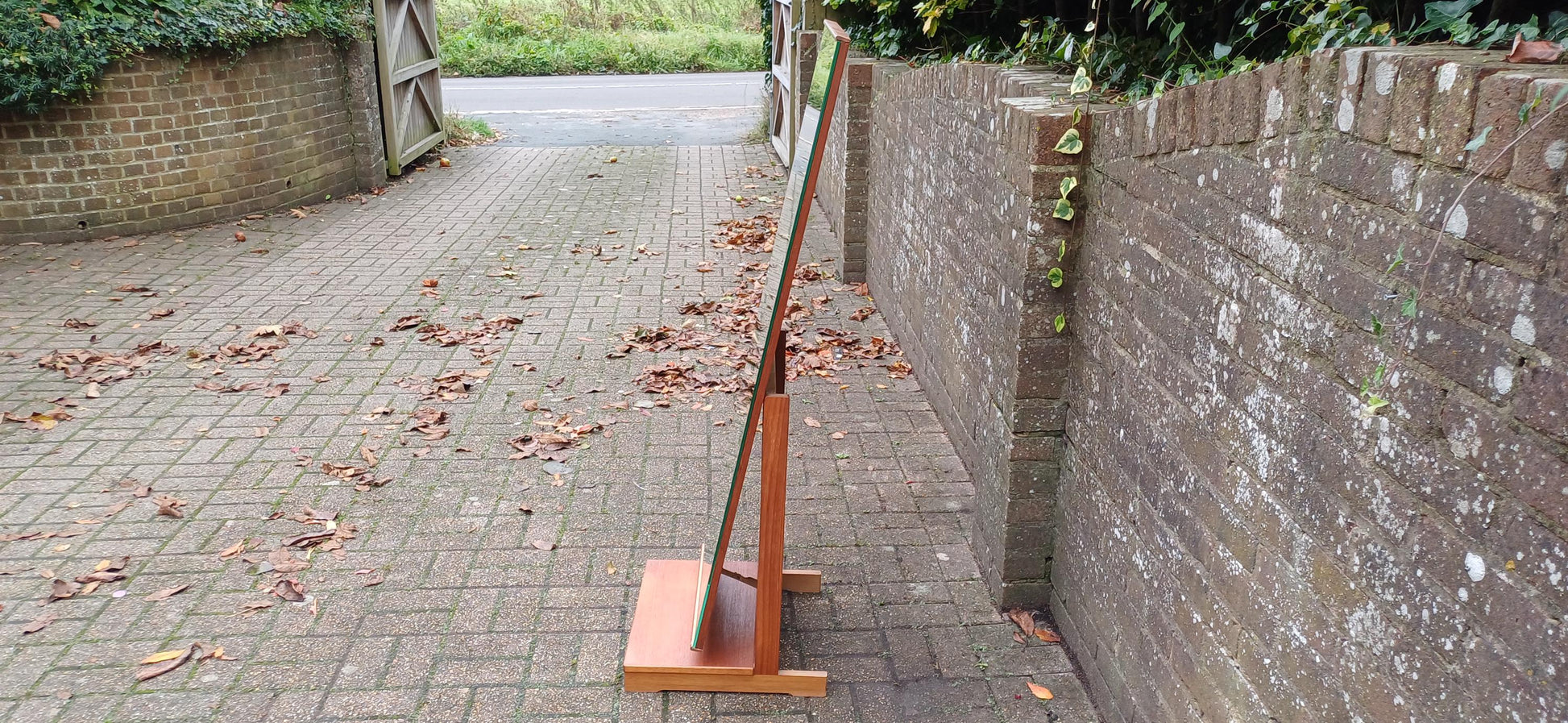 Classic 70s Chic Vintage Retro Full Length Cheval Mirror. Free Hand Delivery.
