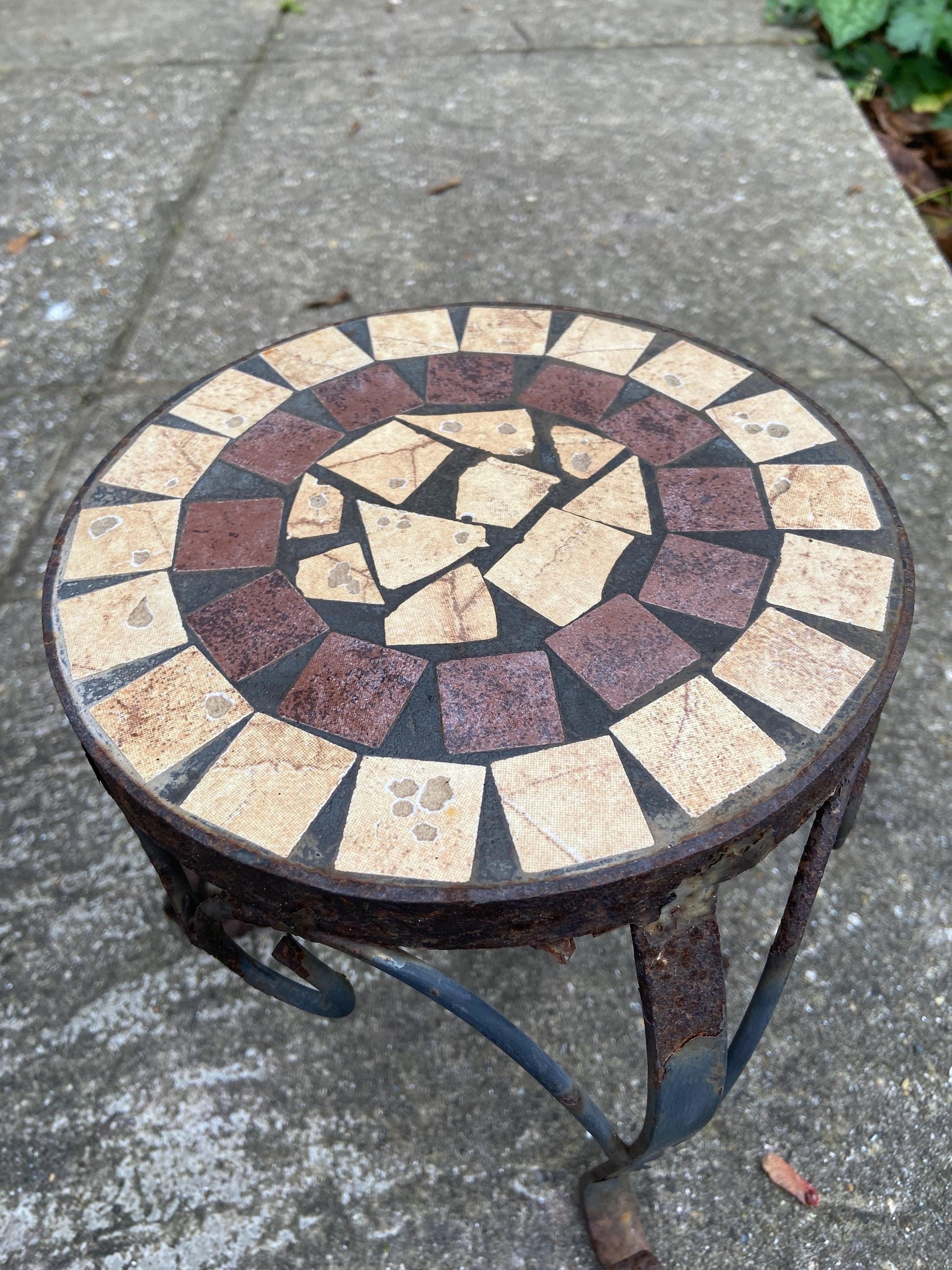Dinky vintage mosaic and wrought iron small metal table - plant stand, rusted finish