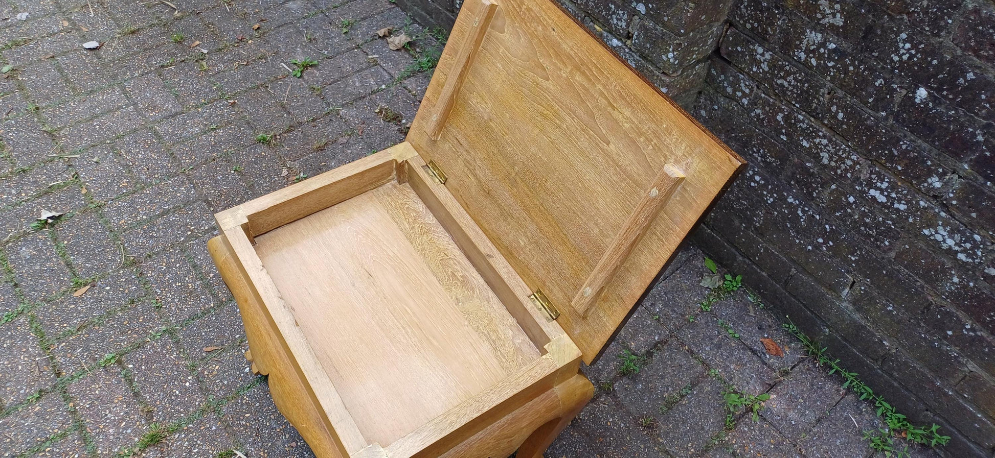 Unusual Ash Vintage Victorian Stool with Inner Compartment Top Quality and Well Made Perfect for Hallway Stool Key Storage Piano Stool.