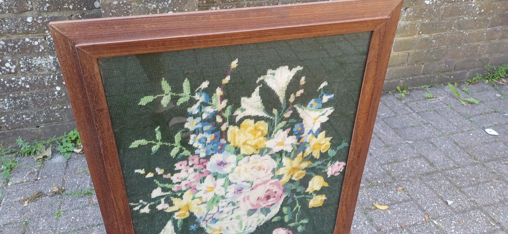 Retro Vintage Mid-Century Folding Fire Screen Guard or Folding Coffee Table with Still Life Tapestry Glazed.