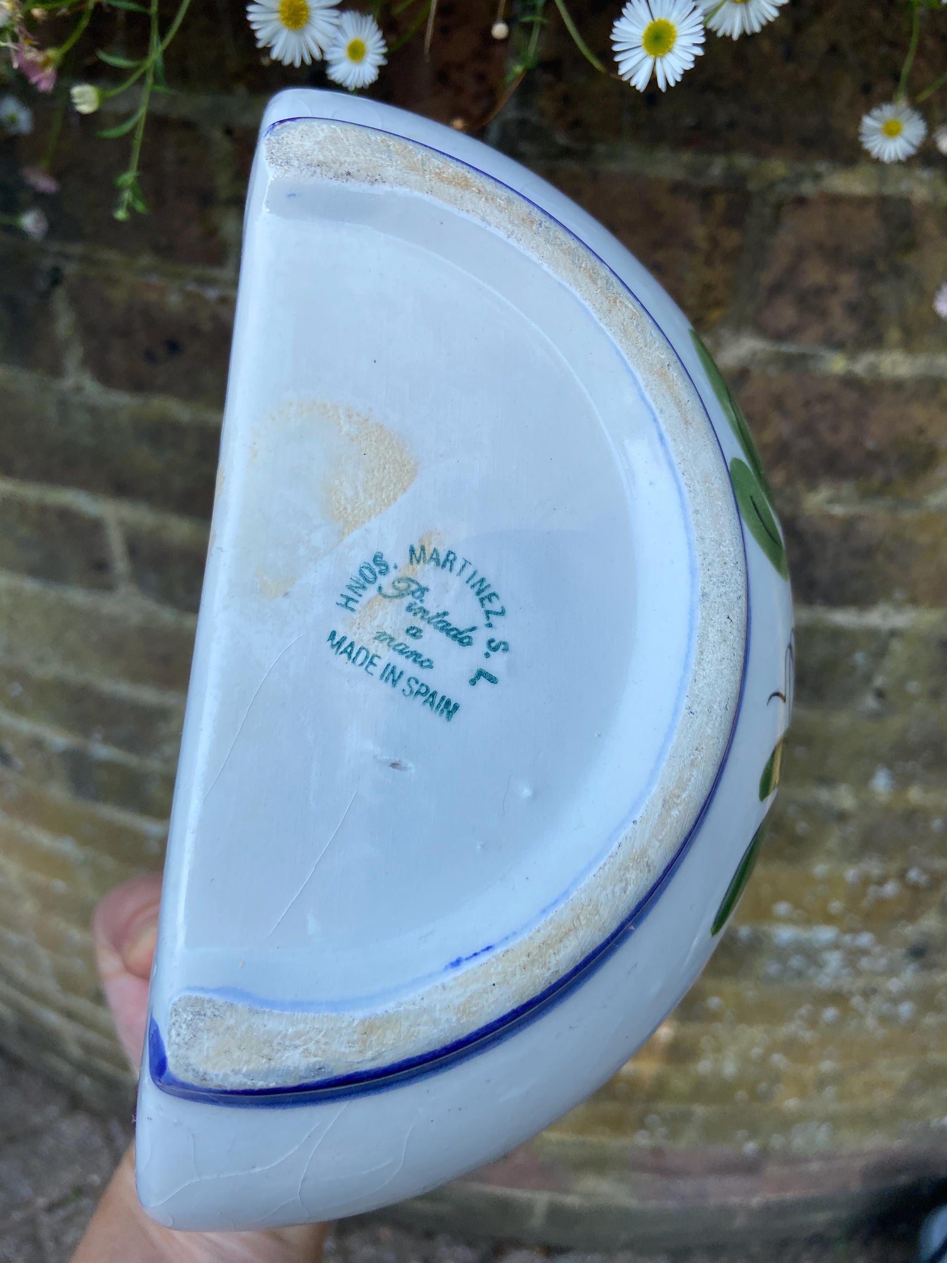 Vintage hand painted wall planter, plant pot Made in Spain, Hnos Martinez