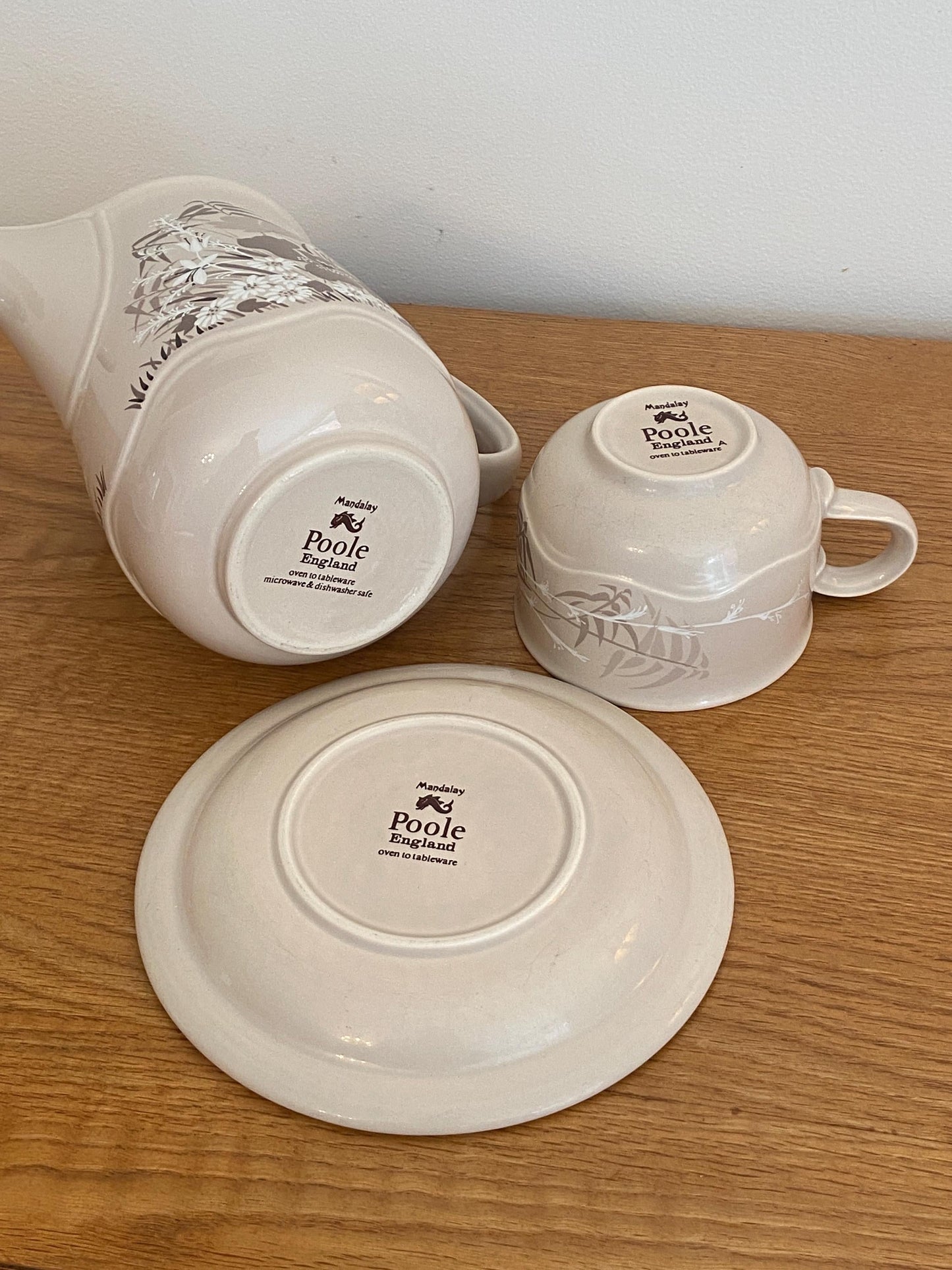Vintage Mandalay by Poole Pottery – Coffee/Tea Pot & 3 cups, 5 saucers (9 pcs)