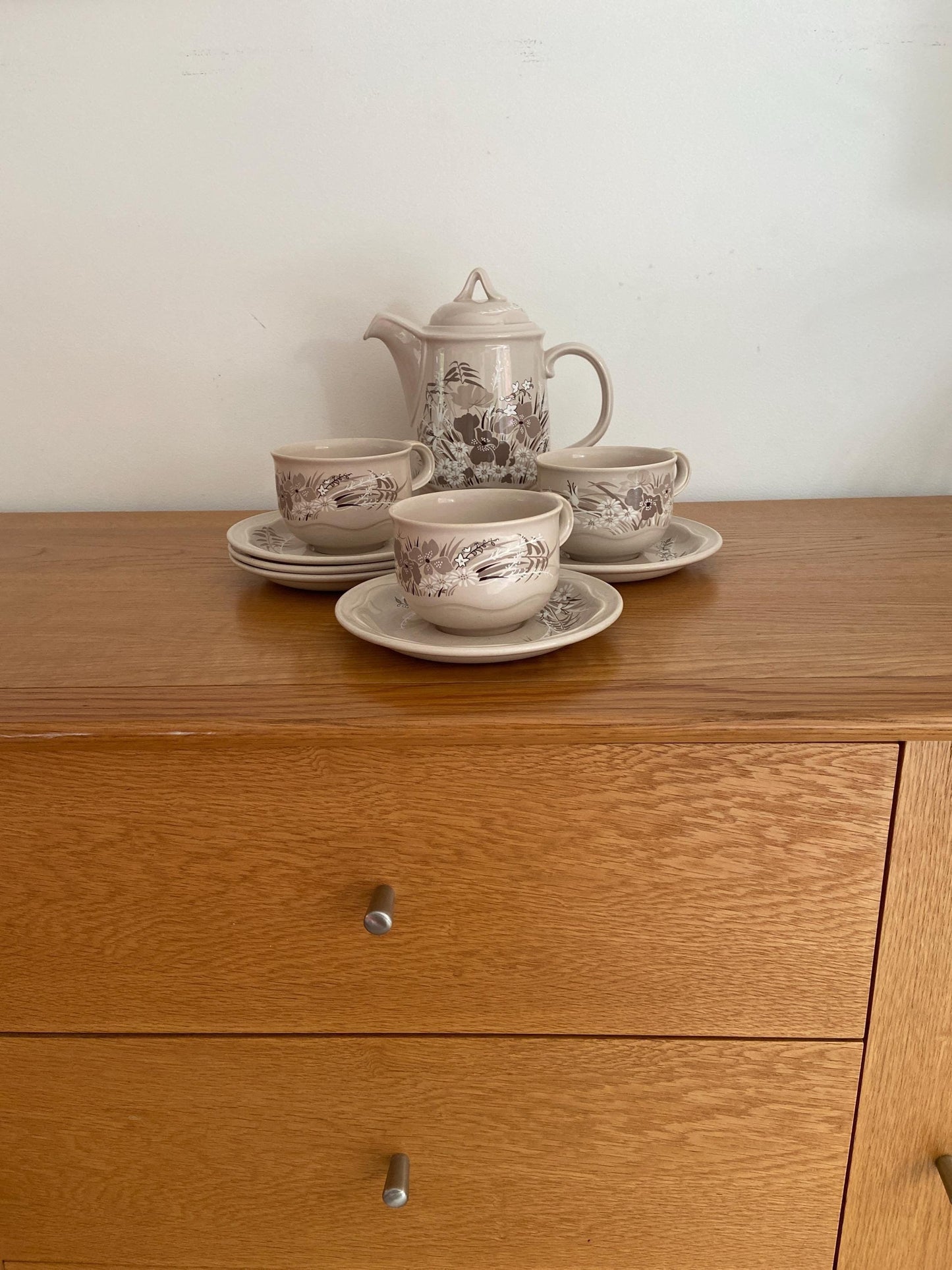 Poole pottery tea or coffee set. 3 cups, 5 saucers, teapot, coffee pot. Beige, white, brown. VGC
