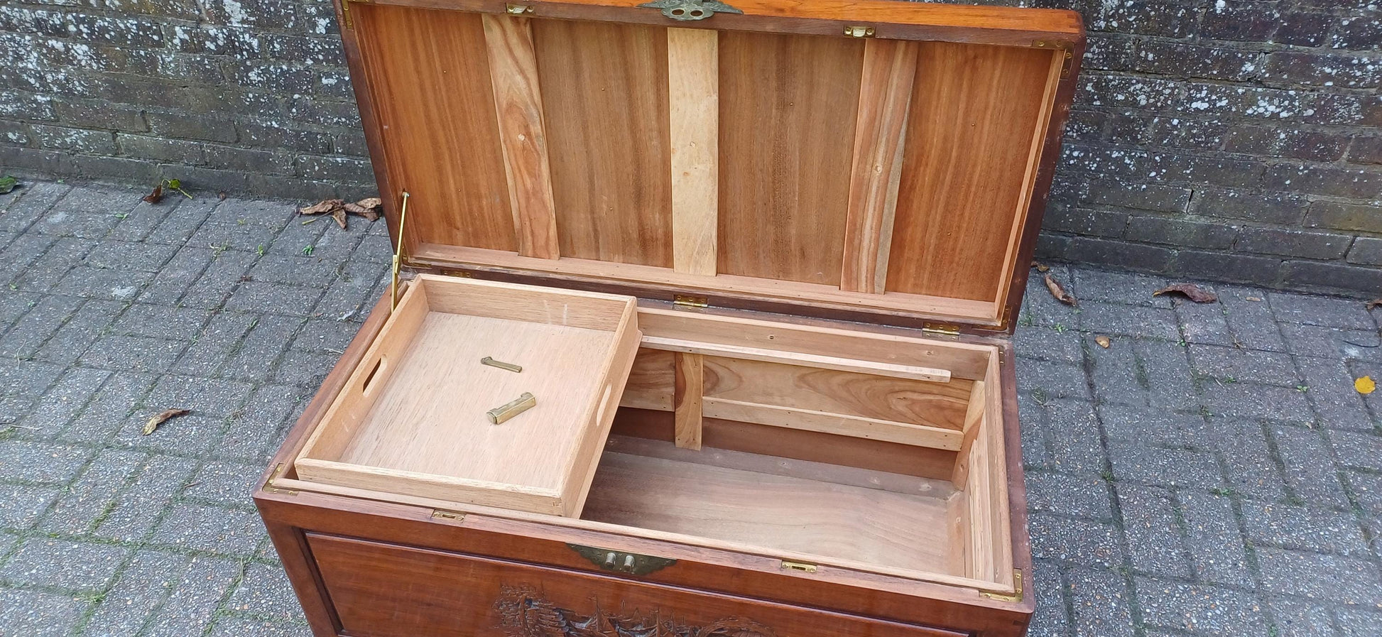 Vintage Carved Camphor Wood Asian Oriental Box / Chest / Trunk/ Coffee Table Near Mint Condition Free Hand Delivery