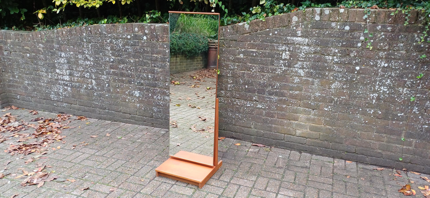 Classic 70s Chic Vintage Retro Full Length Cheval Mirror. Free Hand Delivery.