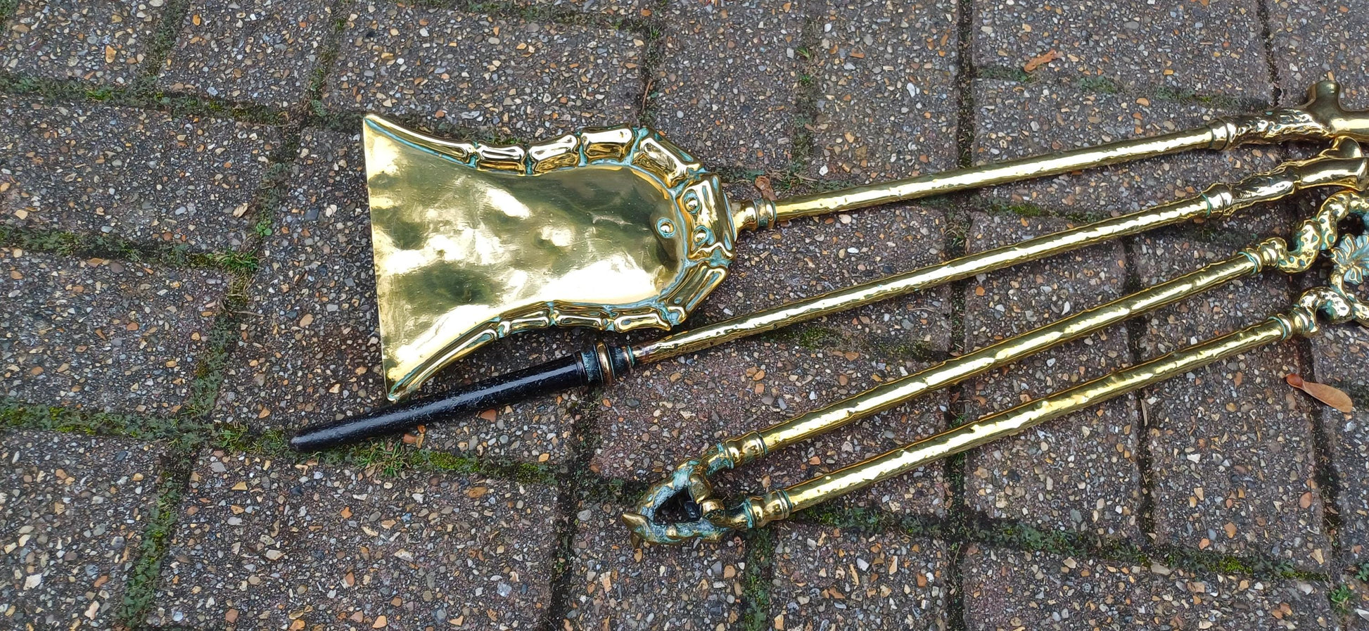 Large Restored Victorian Brass Fender with Matching Fire Irons Superb Quality and Beautifully Preserved Free Hand Delivery